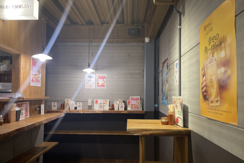 ボクのスタンド 四条烏丸店 1階店内