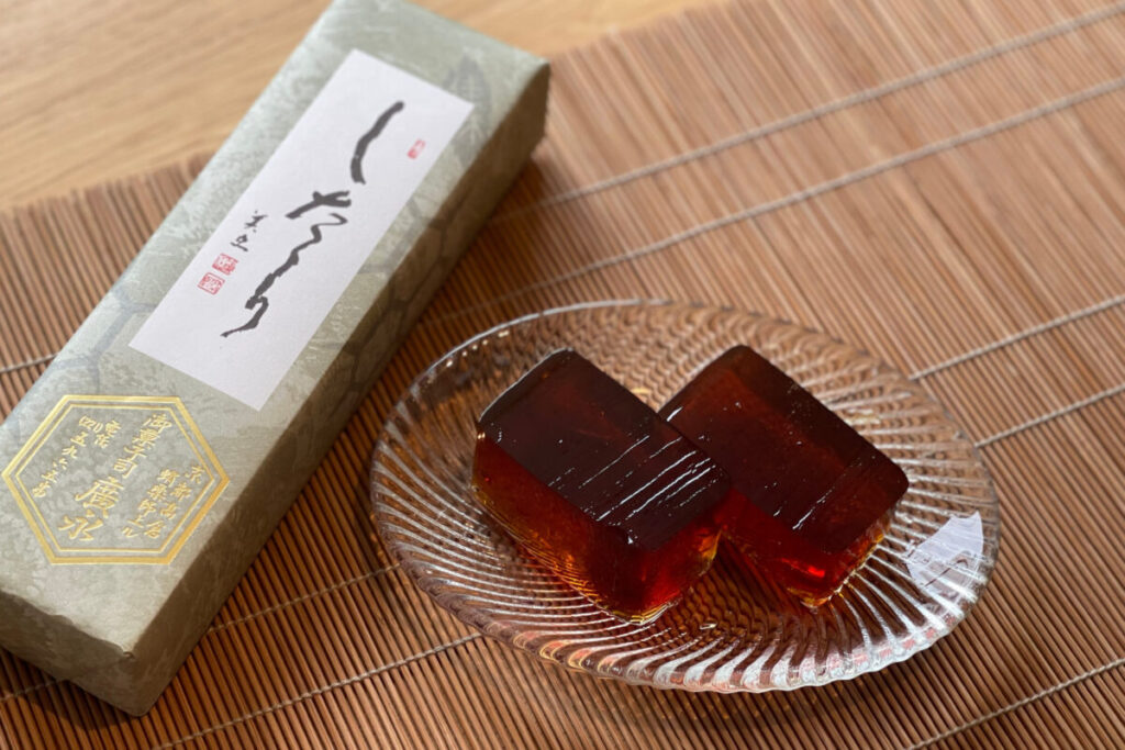 祇園祭にちなむ菓子「したたり」