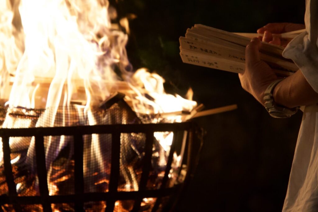 上賀茂神社 夏越大祓式の篝火