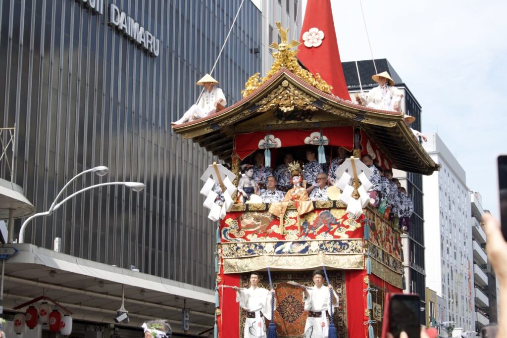 祇園祭 前祭の山鉾巡行