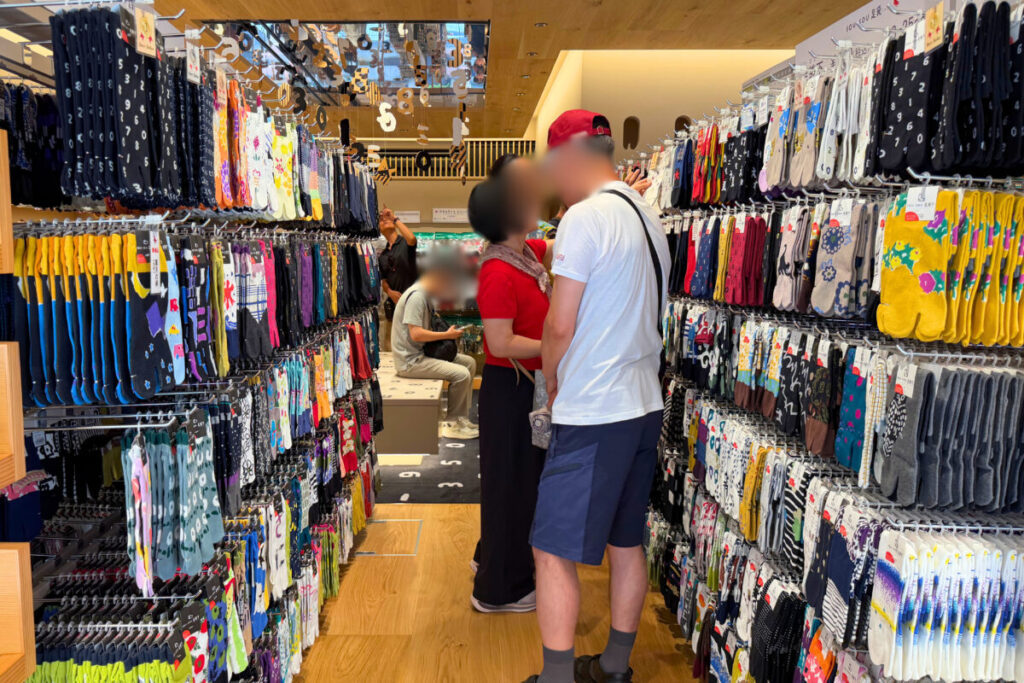 店内の賑わいの様子
