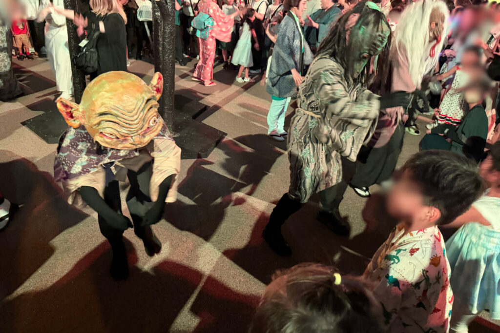 太秦映画村 YOKAI BON DANCE NIGHTで妖怪と踊る子どもたち
