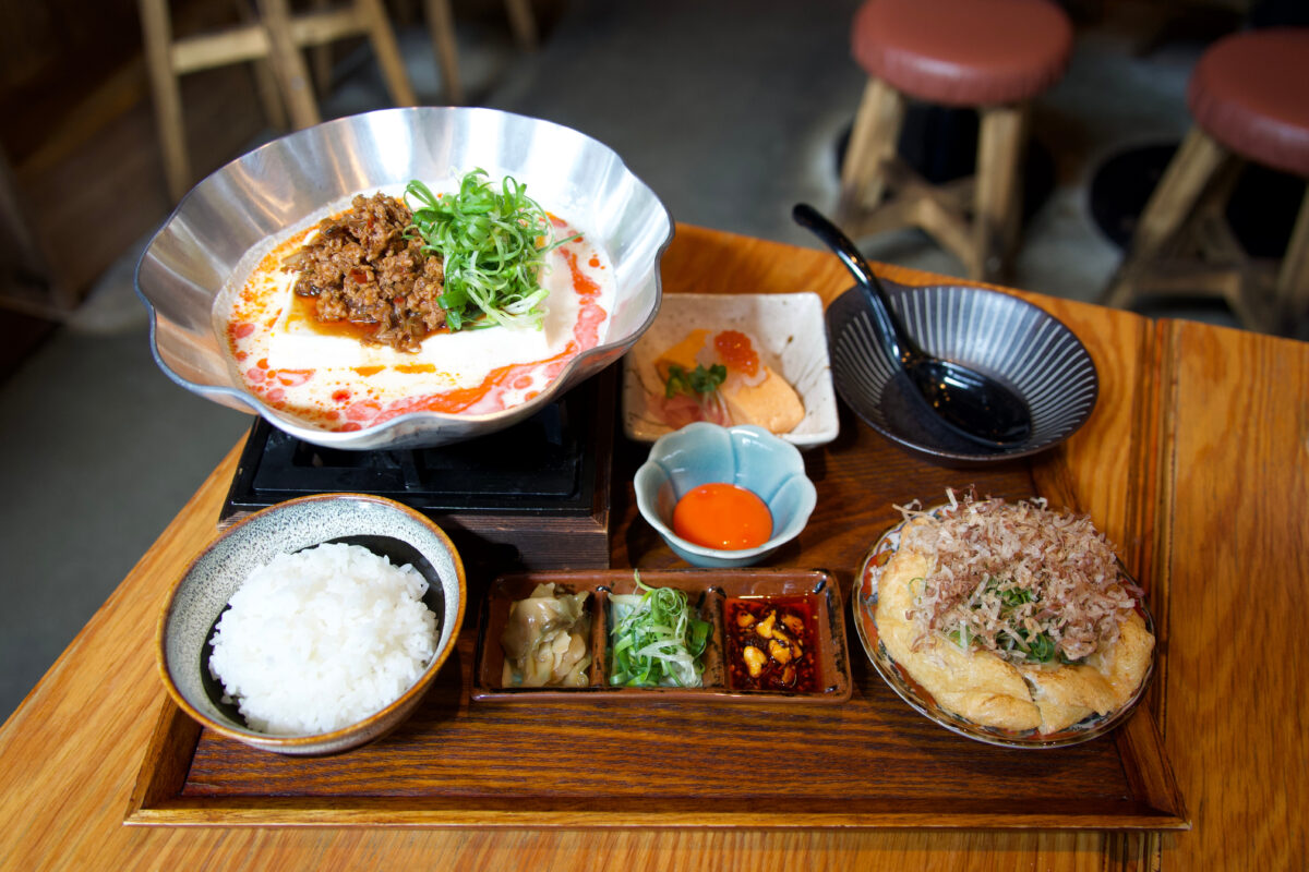 キツネ日和の朝ごはん「麻婆とうふ定食」