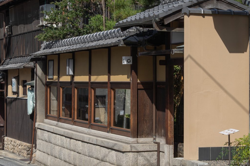 京都・東山のAMBER琥珀 高台寺店の外観